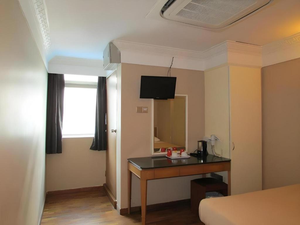 Arianna Hotel