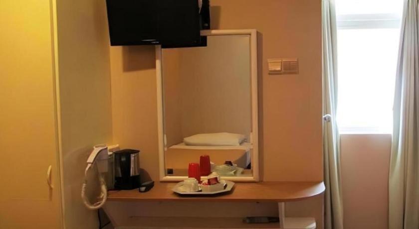 Hotel Arianna 2*